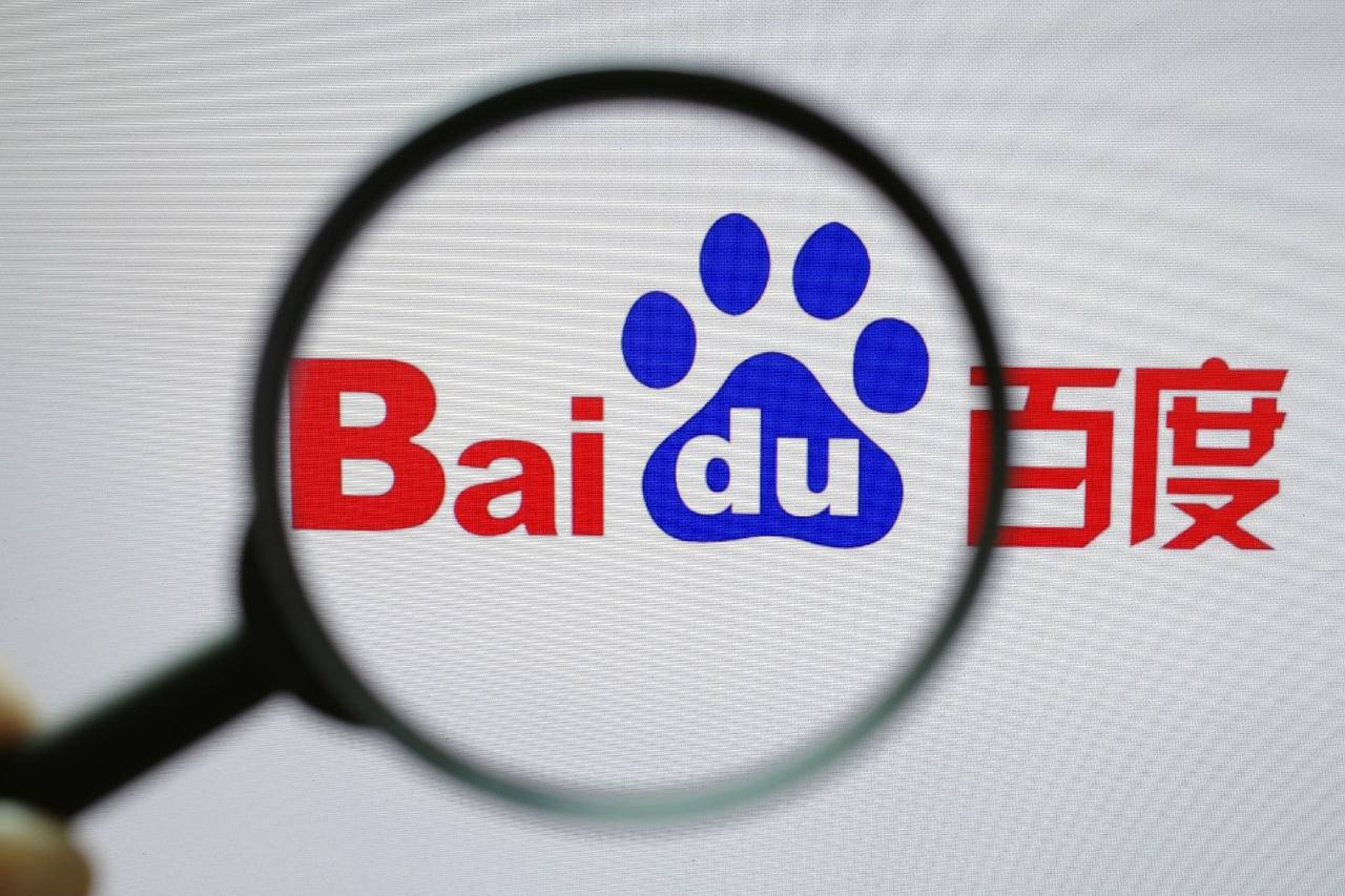 江南官方下载女子手镯年未摘长进肉里